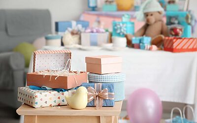 Les indispensables cadeaux naissance bébé pour accueillir un nouveau-né
